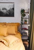 Bawełniana poszewka z ozdobną falbaną w miodowym kolorze 70x80, 50x60, 40x40 - Nasze Domowe Pielesze